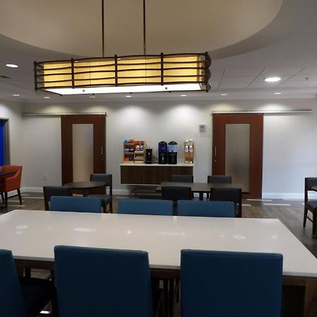 Holiday Inn Express & Suites - Huntsville Airport By Ihg Madison Exterior foto